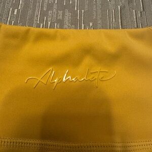 Alphalete Golden Yellow Activewear